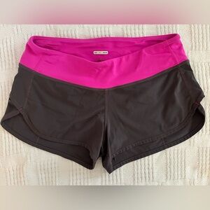 LULULEMON🍋ladies run speed shorts. Size 4